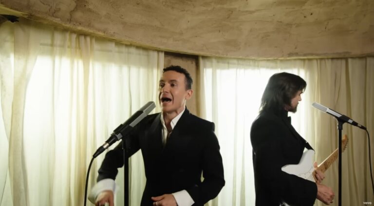 FONSECA Y SU NUEVO ÁLBUM “ANTES QUE EL TIEMPO SE VAYA”