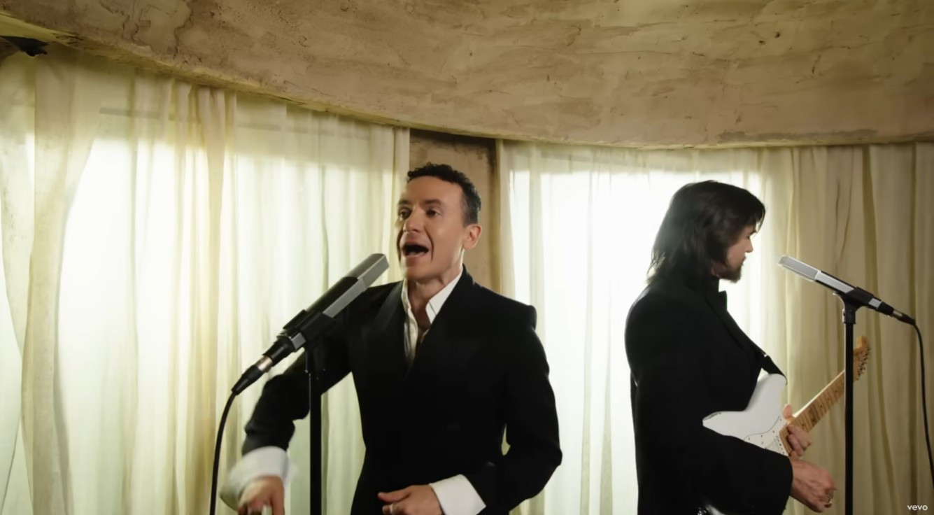 FONSECA Y SU NUEVO ÁLBUM “ANTES QUE EL TIEMPO SE VAYA”